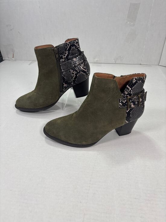 Vionic Shoes - Vionic Naomi Olive Suede Ankle Boots with Faux Snakeskin, Size 8
